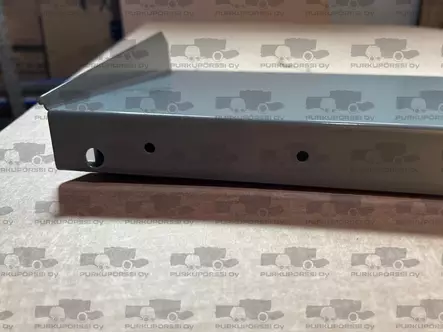 SR2000 seulanjatkeen pohja - Sampo-Rosenlew puintikoneisto - k10-14-01 - 2