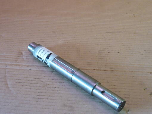 Nh elevaattorin yläakseli TX30-36 - New Holland viljansiirto - k7-32-05.1 - 1