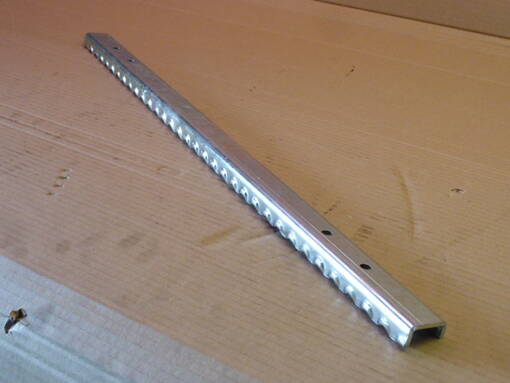 Nh 80439178/84981409 - New Holland feeder channel - k7-30-01 - 1