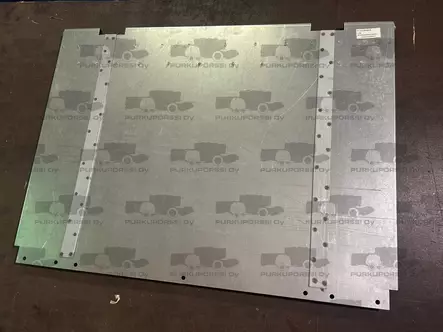 DF kolakuljettimen välilevy - Deutz-Fahr syöttökuljetin - f-122 - 1