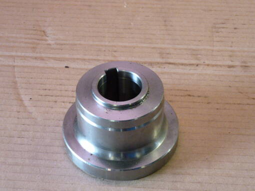 Nh 89818037/84023879 - New Holland feeder channel - k7-31-12 - 1