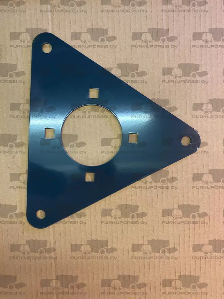 Sampo syöttörummun kolmiolaippa - Sampo-Rosenlew leikkuupöytä - k5-19-02 - 1