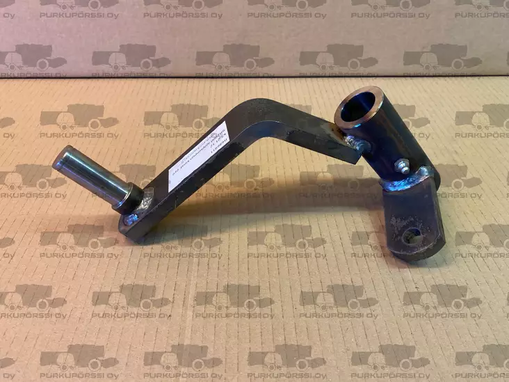 R686911 - Sampo-Rosenlew ground drive - k5-21-12 - 1