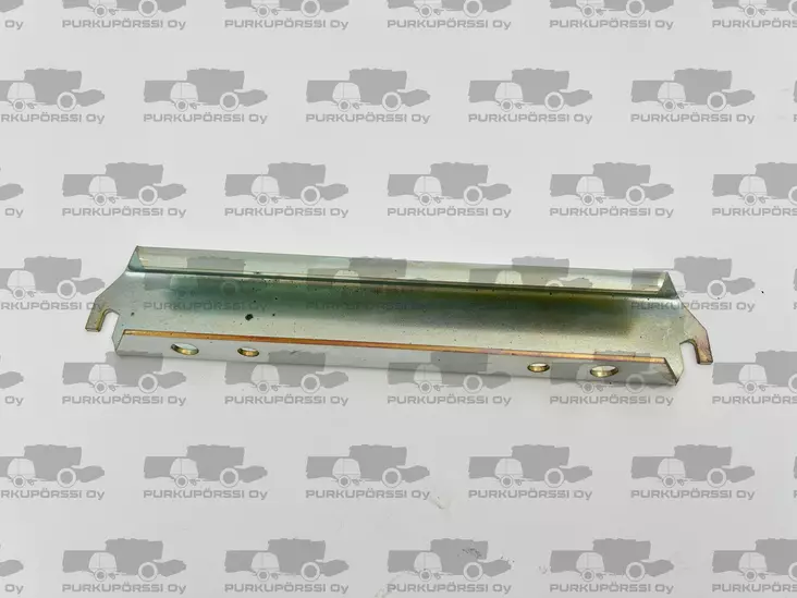 SR2000 kohlimen pääty 4kohl. - Sampo-Rosenlew puintikoneisto - k8-24-02 - 1
