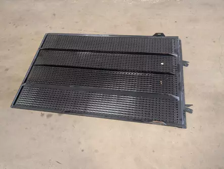 NH upper screen TC52-54 995x1595 - New Holland threshing machinery - nh-903 - 2