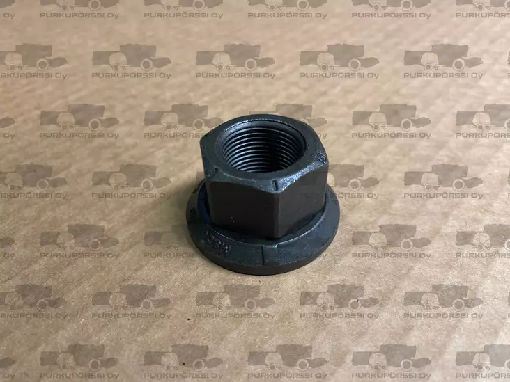 Sampo pyöränpultin mutteri kun öljynapa - Sampo-Rosenlew ajovoimansiirto - vl8.11.13 - 1