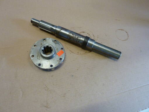 MF pöydän hydr.pumpun hihna - Massey Ferguson puimurin varaosat - mf.04 - 1