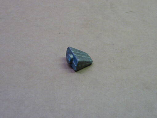 Nh rajaisruuvinkulutusosa - New Holland puintikoneisto - k7-19-04 - 1