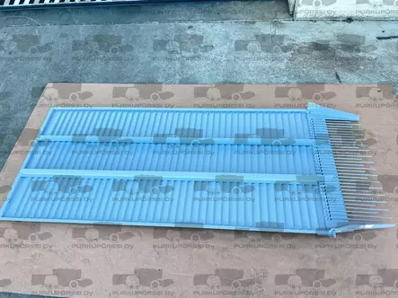 SR500 heittokuljettimen pohja - Sampo-Rosenlew puintikoneisto - s-107 - 1