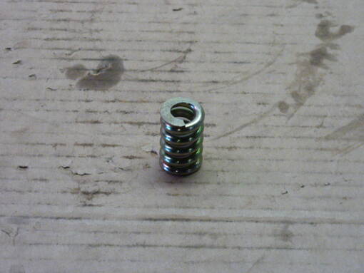 Ylikuormakytkimen painejousi - Claas puintikoneisto - k6-37-08 - 1